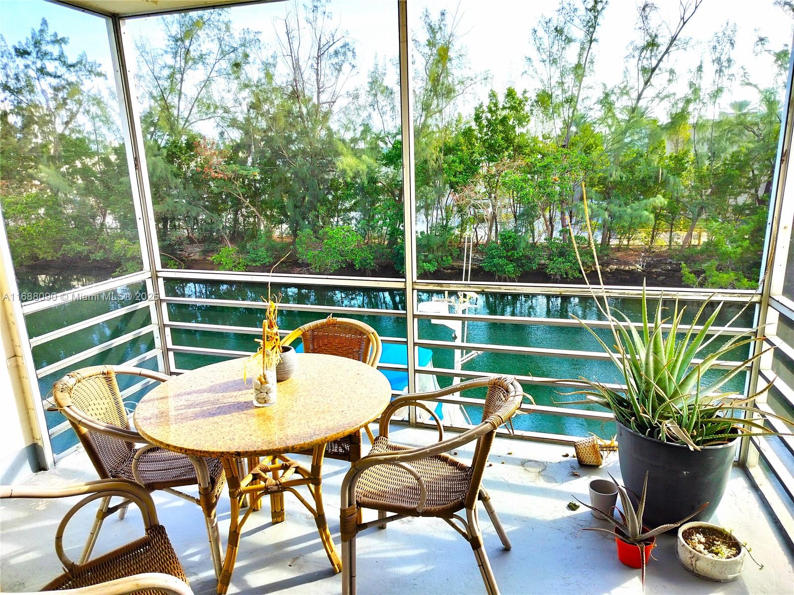 Splendid Residential Shore Condo